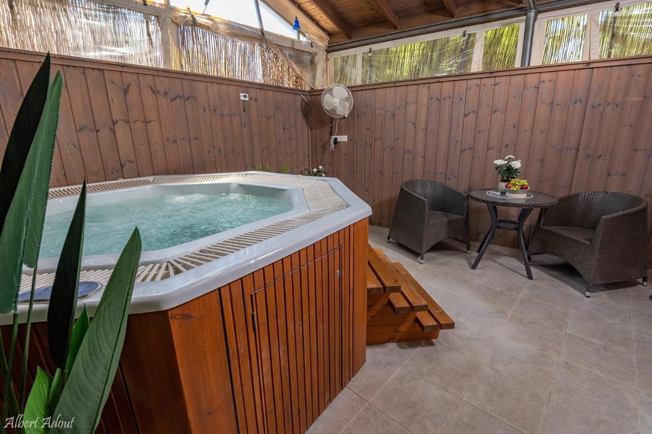 Talia Cabin Guest & Spa Roš Pina Exteriér fotografie