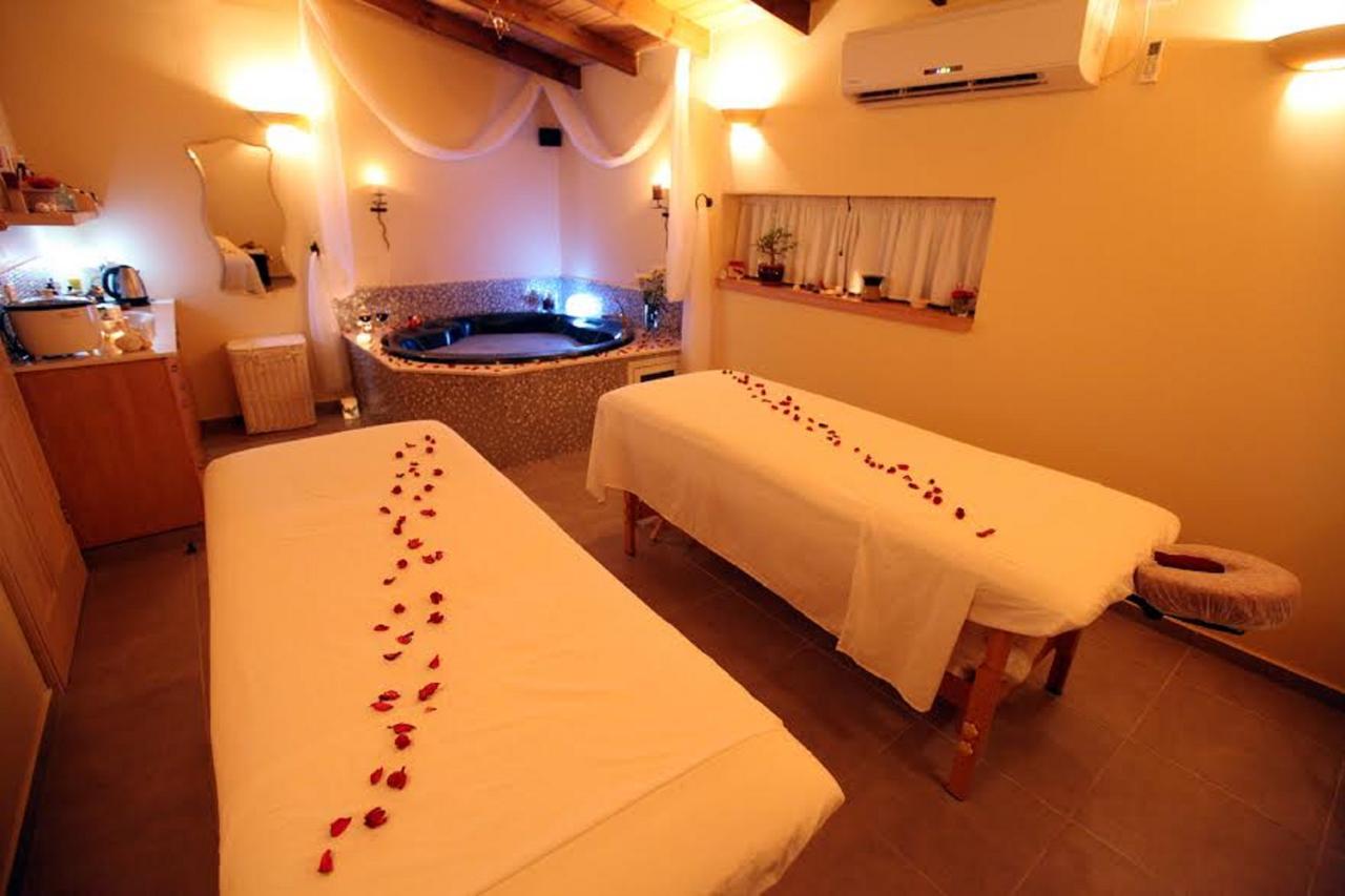 Talia Cabin Guest & Spa Roš Pina Exteriér fotografie
